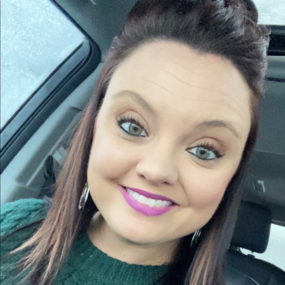 Meet your Posher, Tabitha